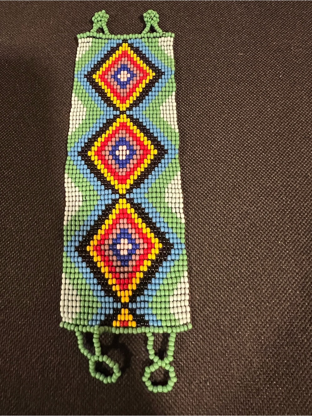 Handmade Beaded Bracelet with Geometric Diamond Pattern - Multicolor